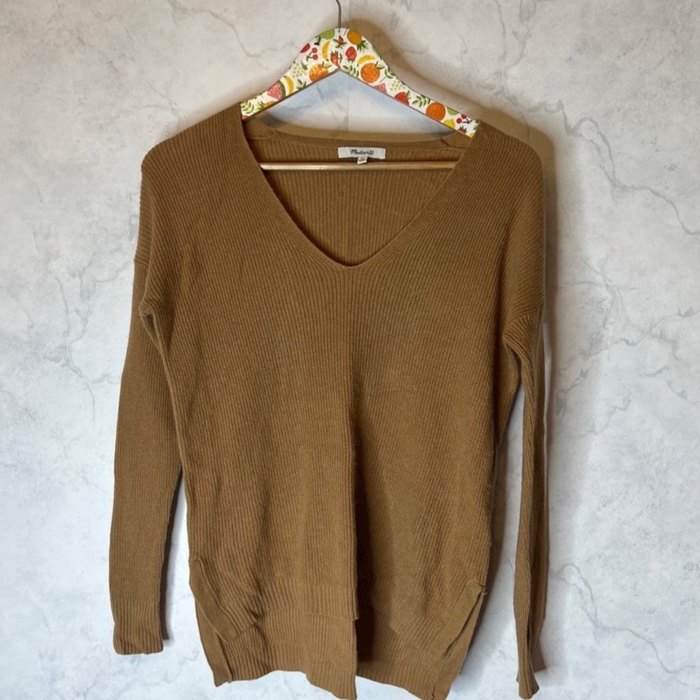Madewell camel v neck wool pullover sweater size XS